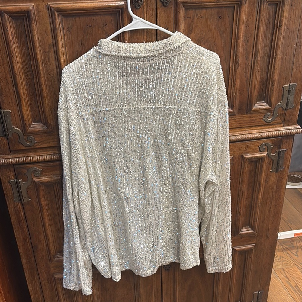 POL Sequin Button-Up Shirt Jacket in Sparkling Cream - Picture 5 of 5